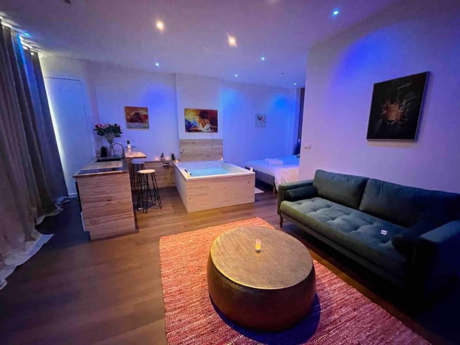 Colline, La Suite Cinema Spa Privee Nancy Dış mekan fotoğraf