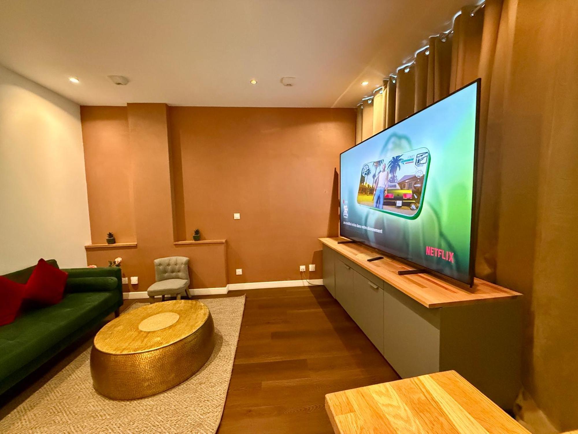 Colline, La Suite Cinema Spa Privee Nancy Dış mekan fotoğraf